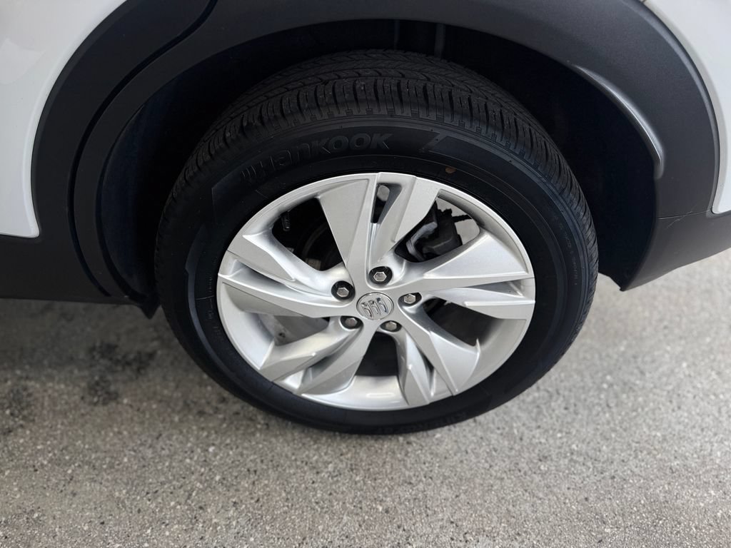 Used 2024 Buick Encore GX Preferred FWD image 25