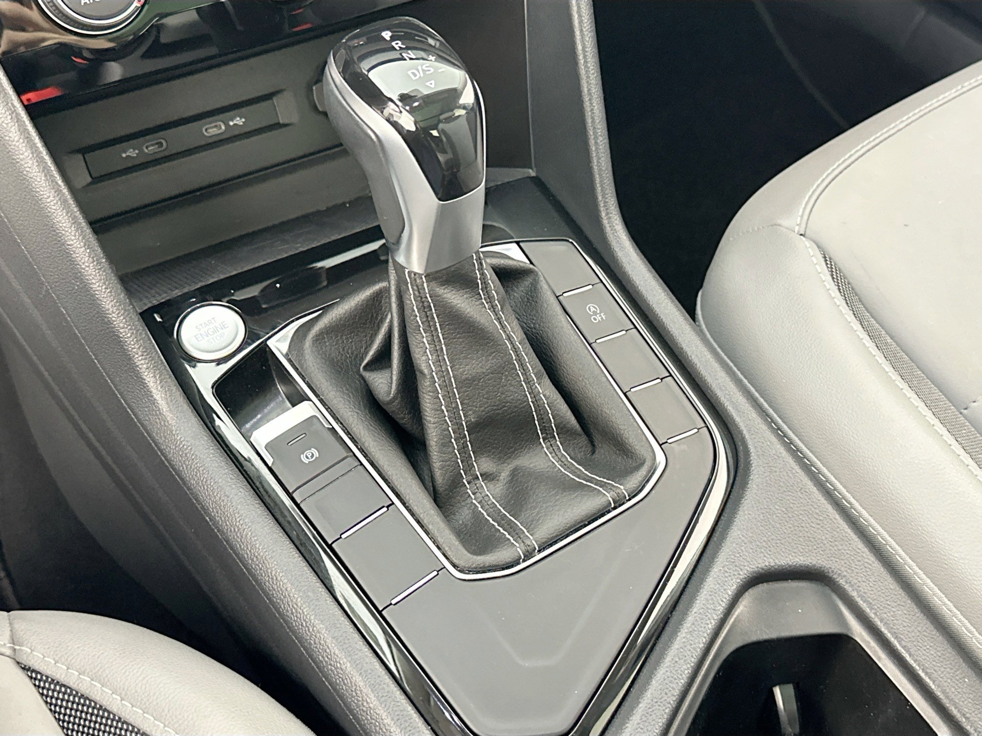 Used 2023 Volkswagen Taos SE image 16