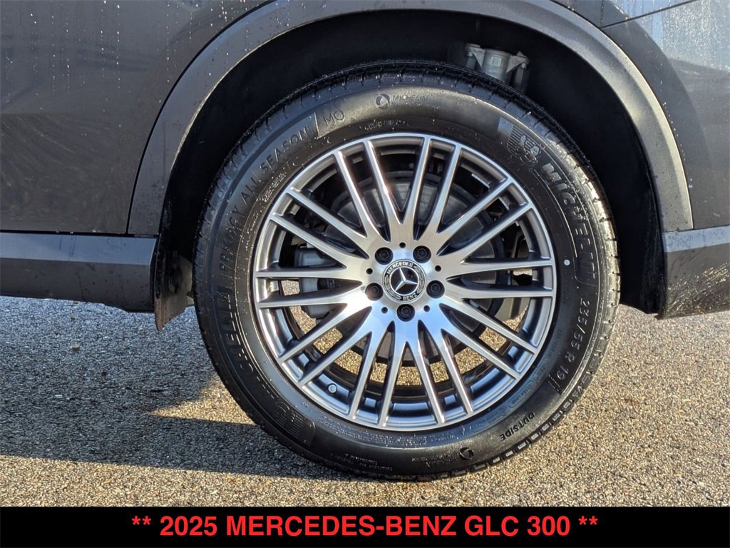 Certified 2025 Mercedes-Benz GLC 300 4MATIC image 33