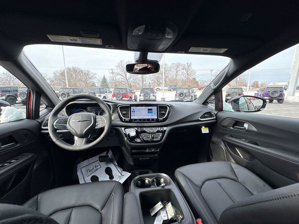 New 2026 Chrysler Pacifica Select FWD image 12