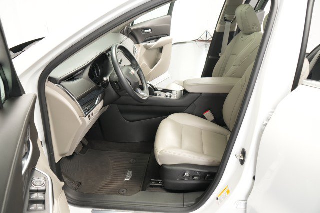 Used 2023 Cadillac XT4 Premium Luxury AWD/4WD image 21