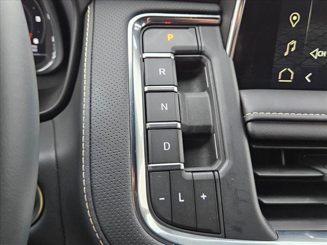 Used 2024 GMC Yukon XL SLT RWD image 14