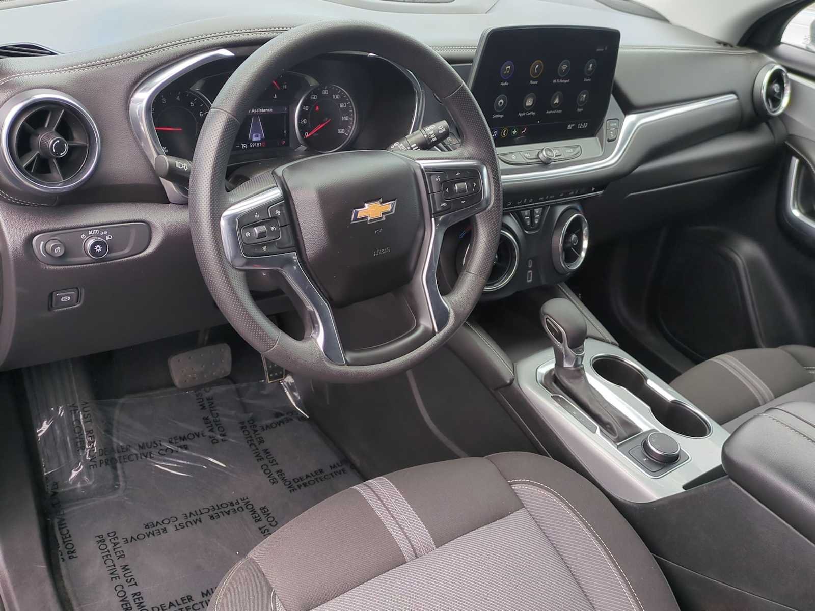 Used 2025 Chevrolet Blazer LT FWD image 12