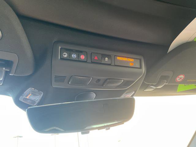 Used 2020 Chevrolet Corvette Stingray 2LT w/ 2LT Preferred Equipment Group image 18