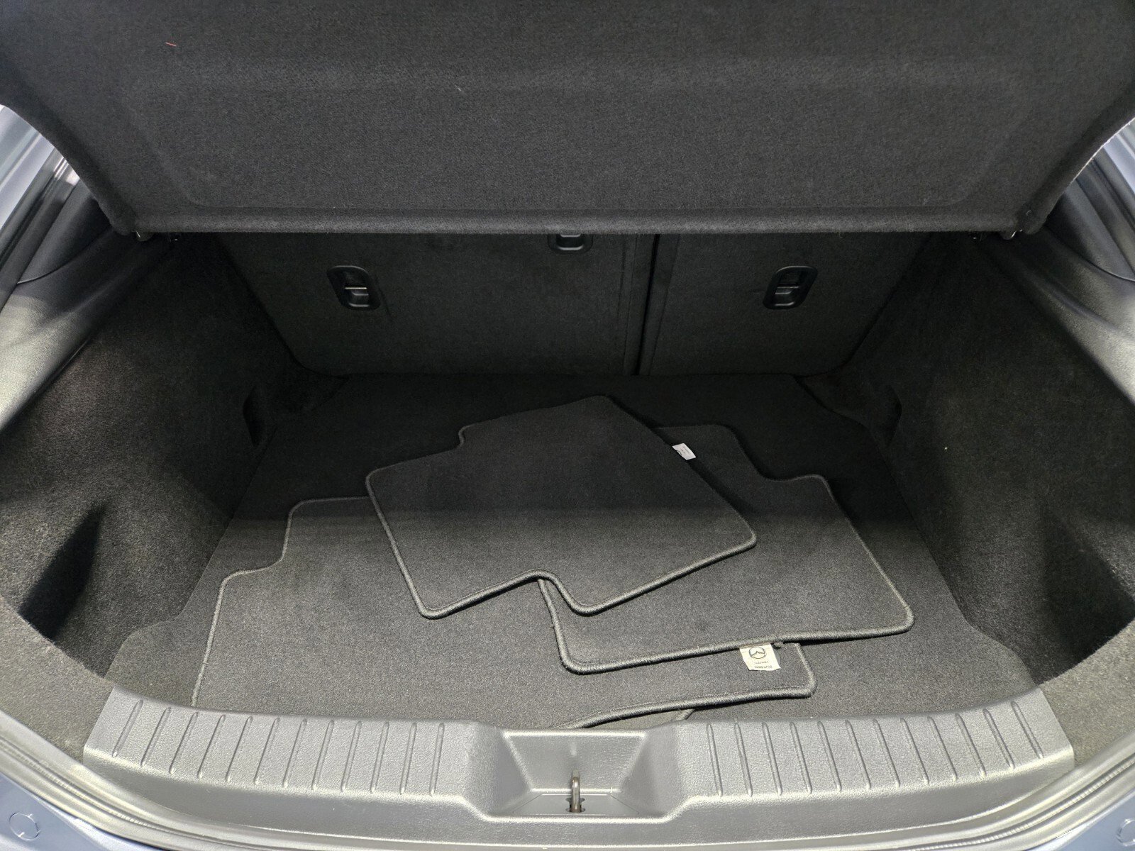 Used 2022 MAZDA MAZDA3 s image 15