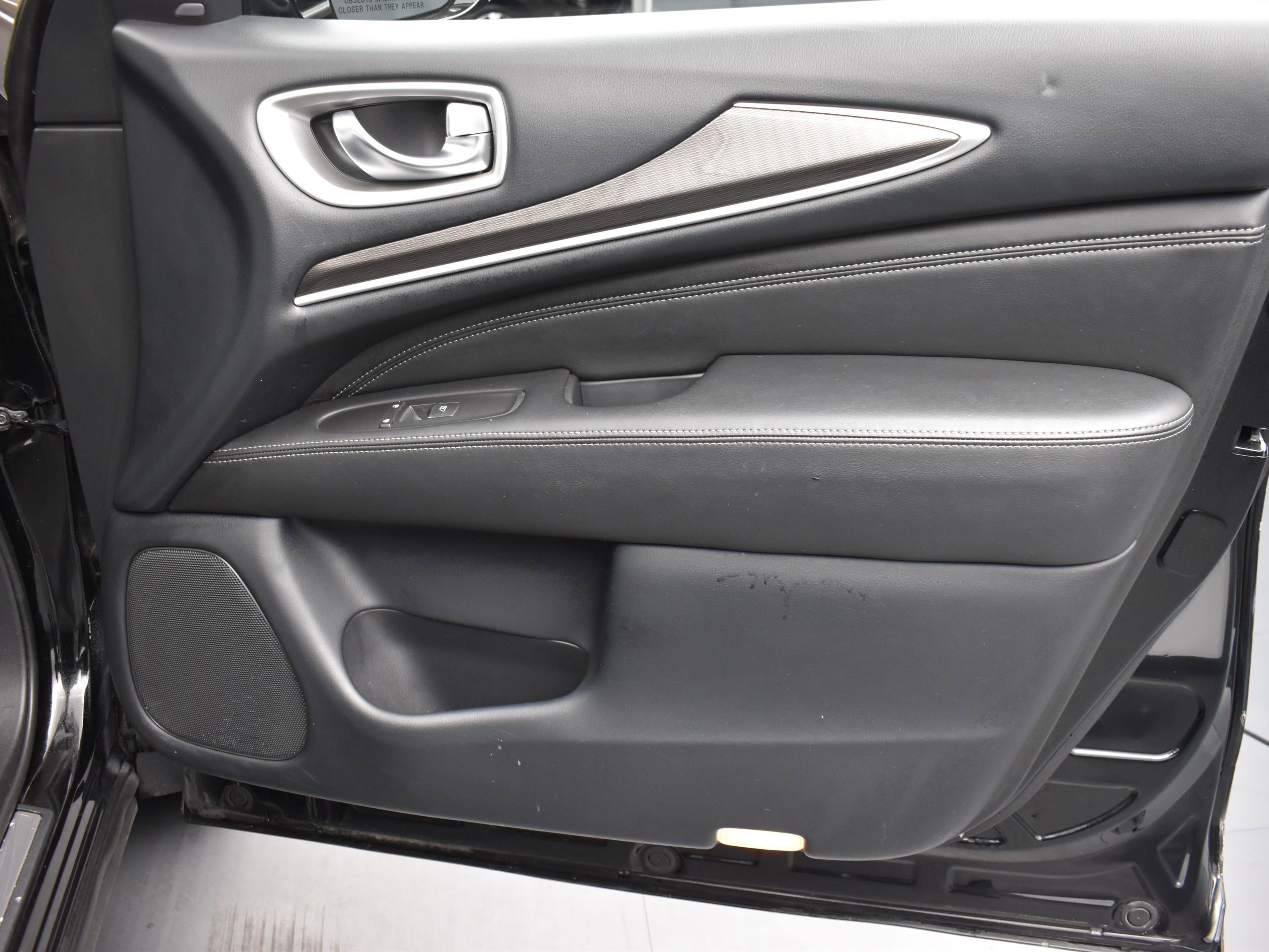 Used 2019 INFINITI QX60 Pure AWD/4WD image 14
