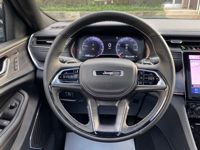 New 2025 Jeep Grand Cherokee Overland w/ Adv Protech Group III image 26