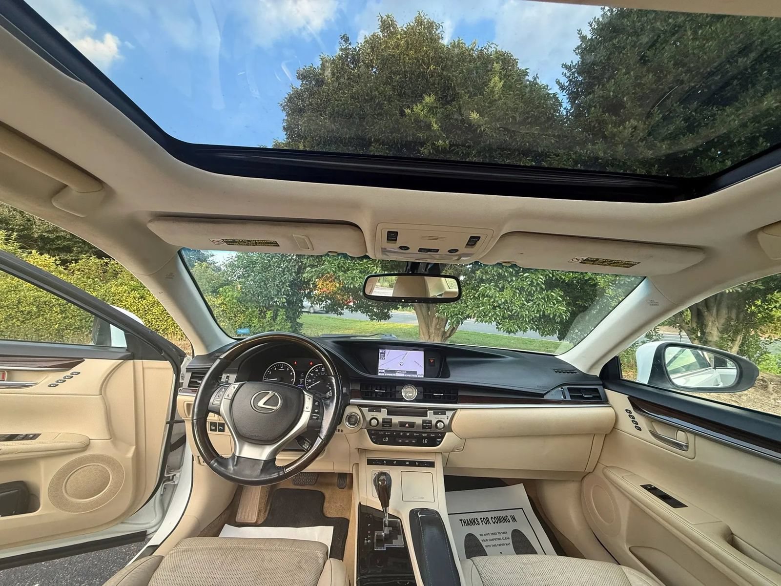 Used 2014 Lexus ES 350 w/ Ultra Luxury Package FWD image 10