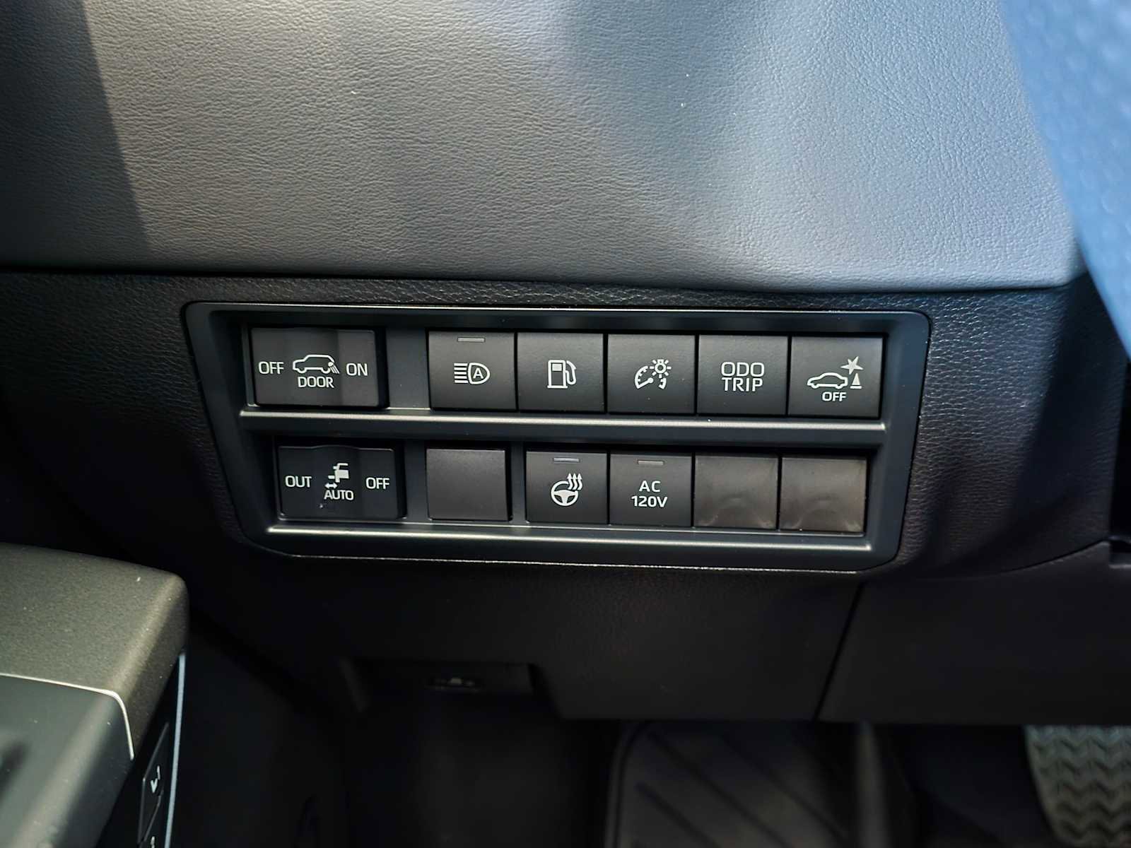 New 2026 Toyota Sequoia Platinum image 34