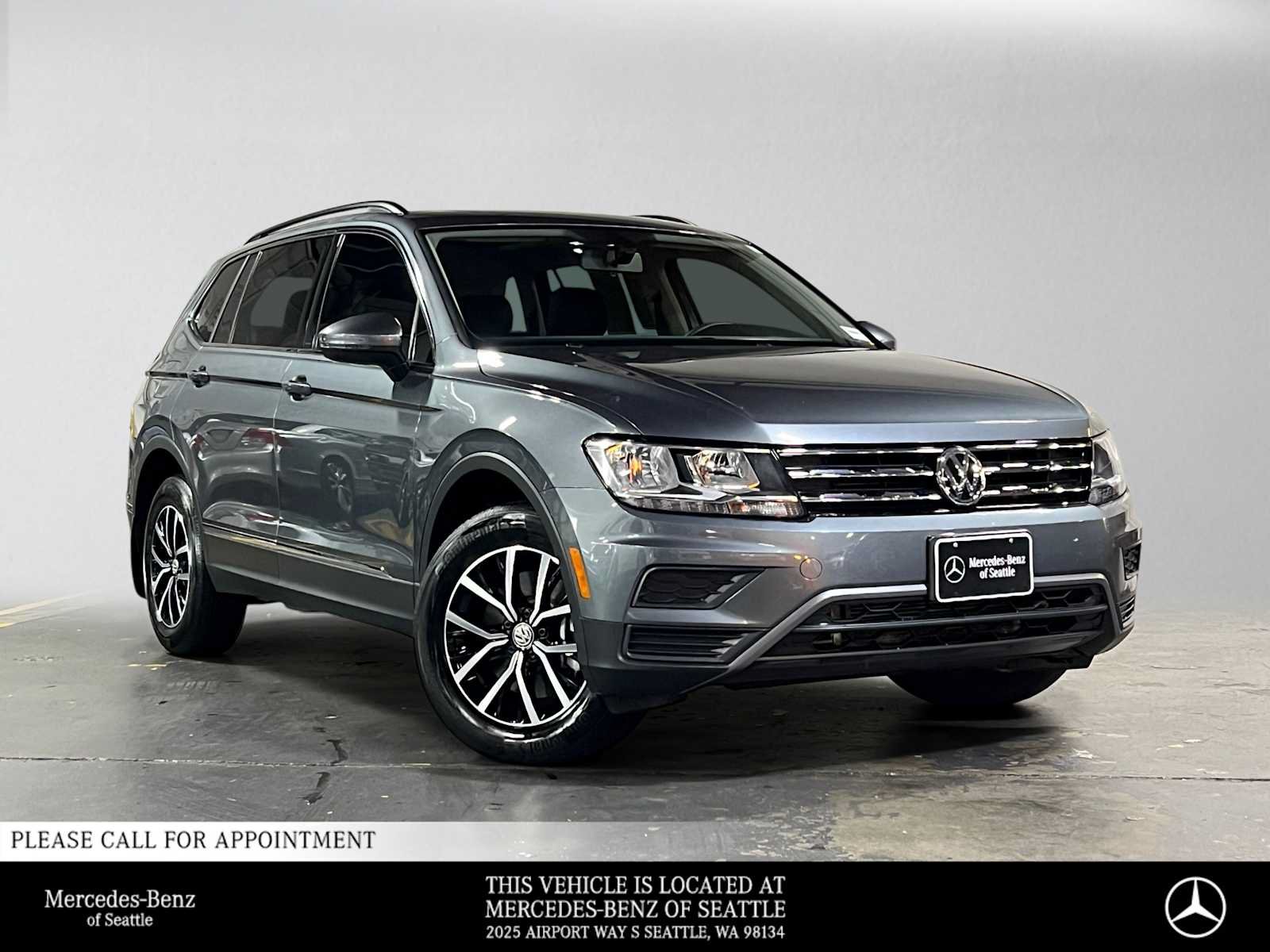 Used 2021 Volkswagen Tiguan SE w/ Panoramic Sunroof Package AWD/4WD image 1