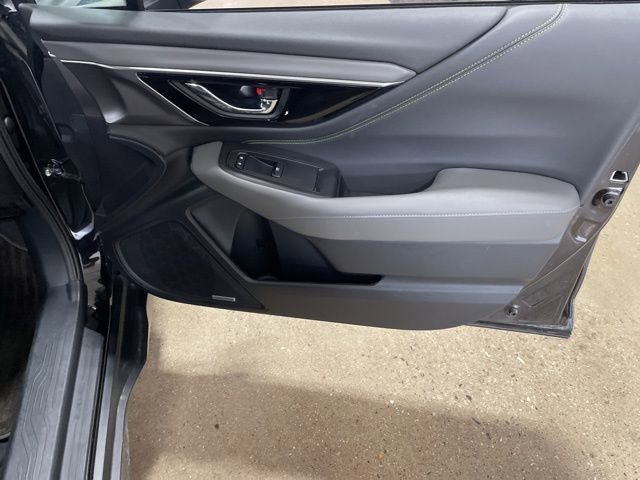 Used 2025 Subaru Outback Onyx Edition image 30