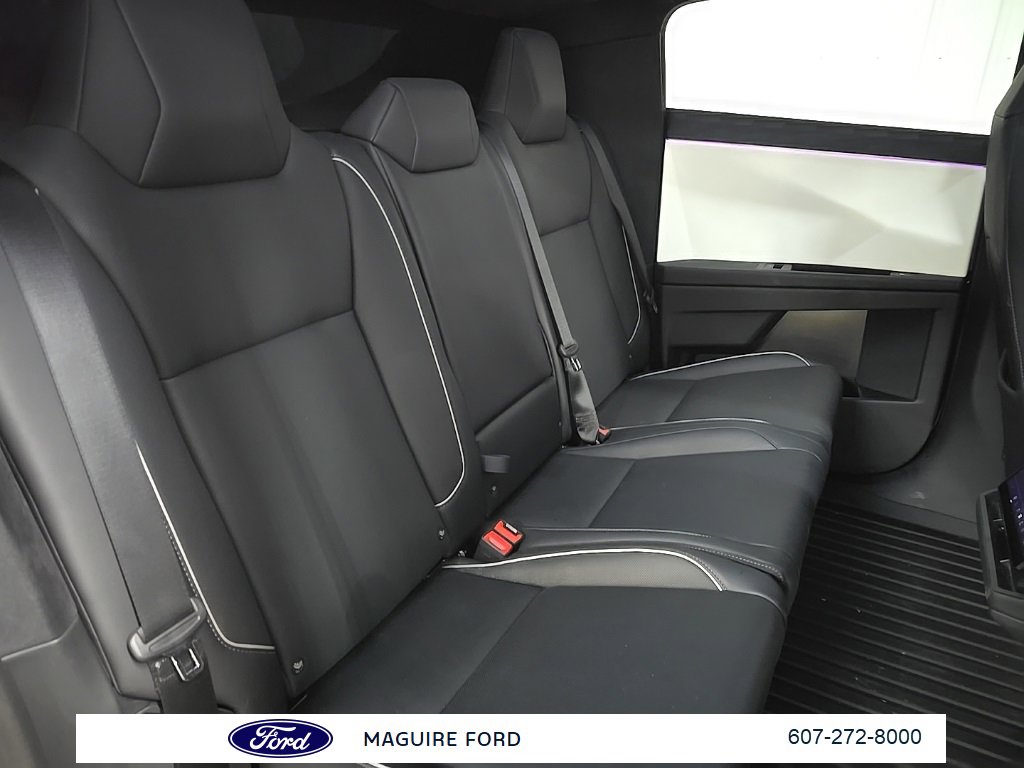 Used 2024 Tesla Cybertruck AWD Crew Cab image 18