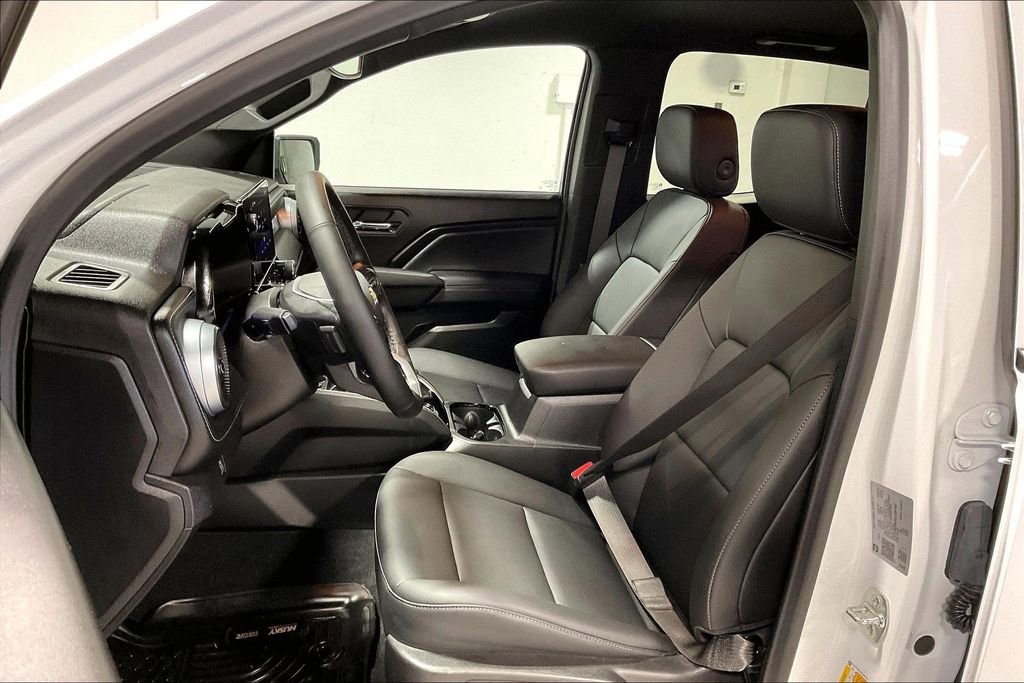 Used 2025 Chevrolet Colorado LT w/ LT Convenience Package image 33