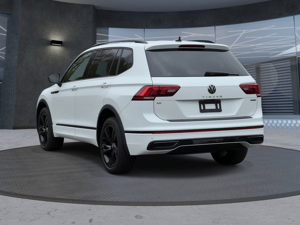 Used 2023 Volkswagen Tiguan SE R-Line AWD/4WD image 3