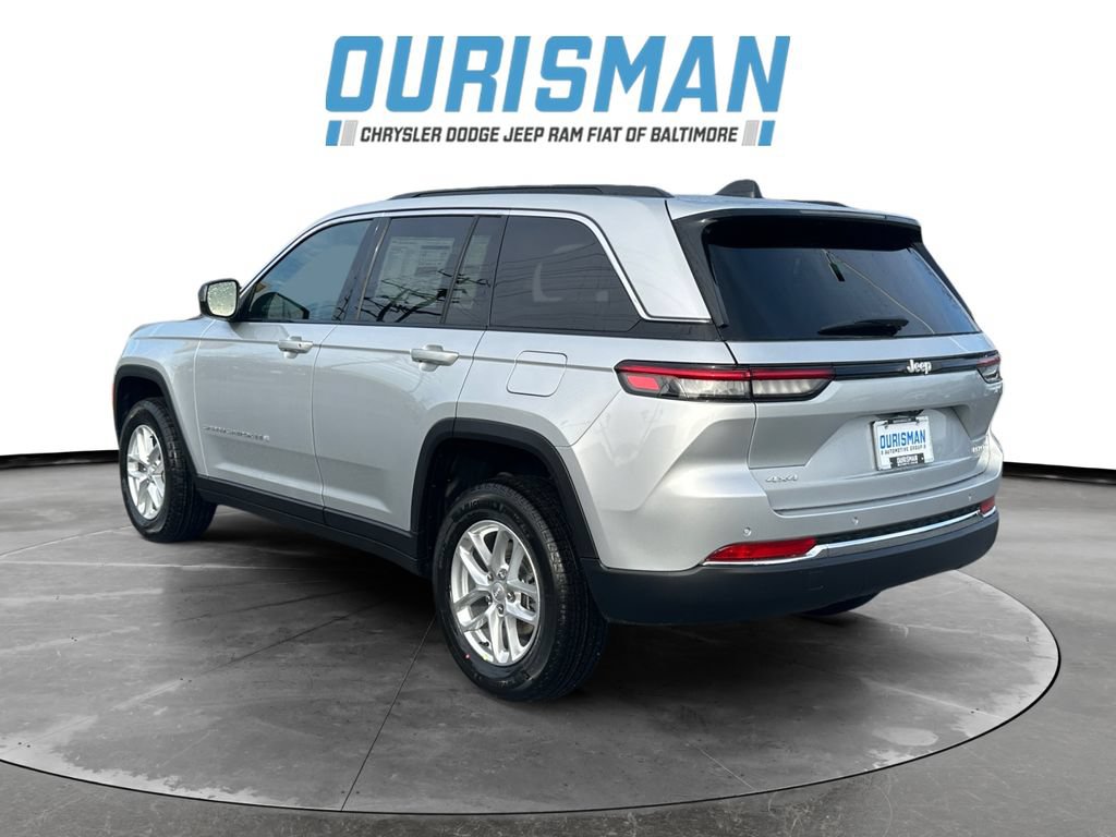 New 2025 Jeep Grand Cherokee Laredo X w/ Luxury Tech Group I AWD/4WD image 4