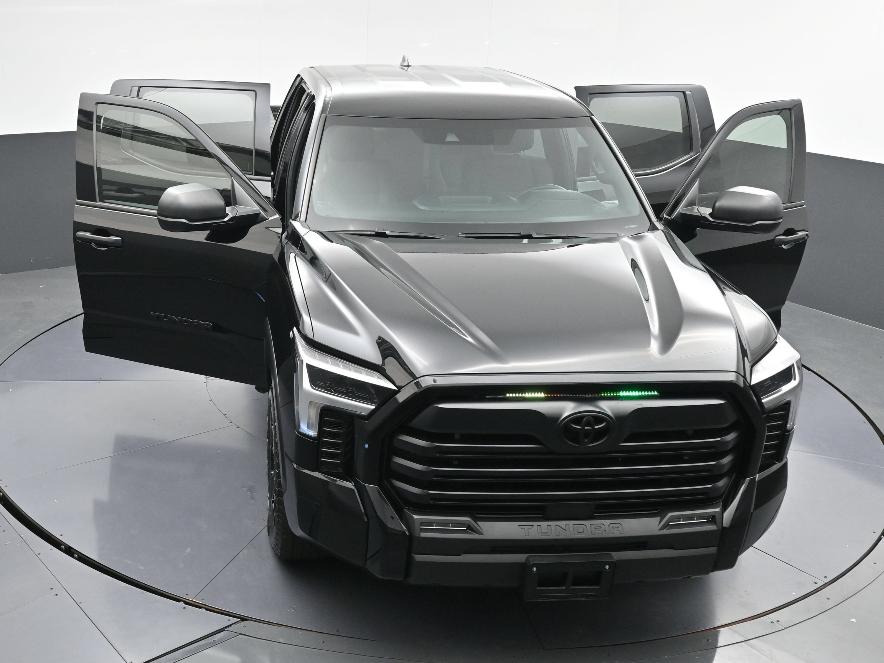 Used 2025 Toyota Tundra SR5 AWD/4WD image 42