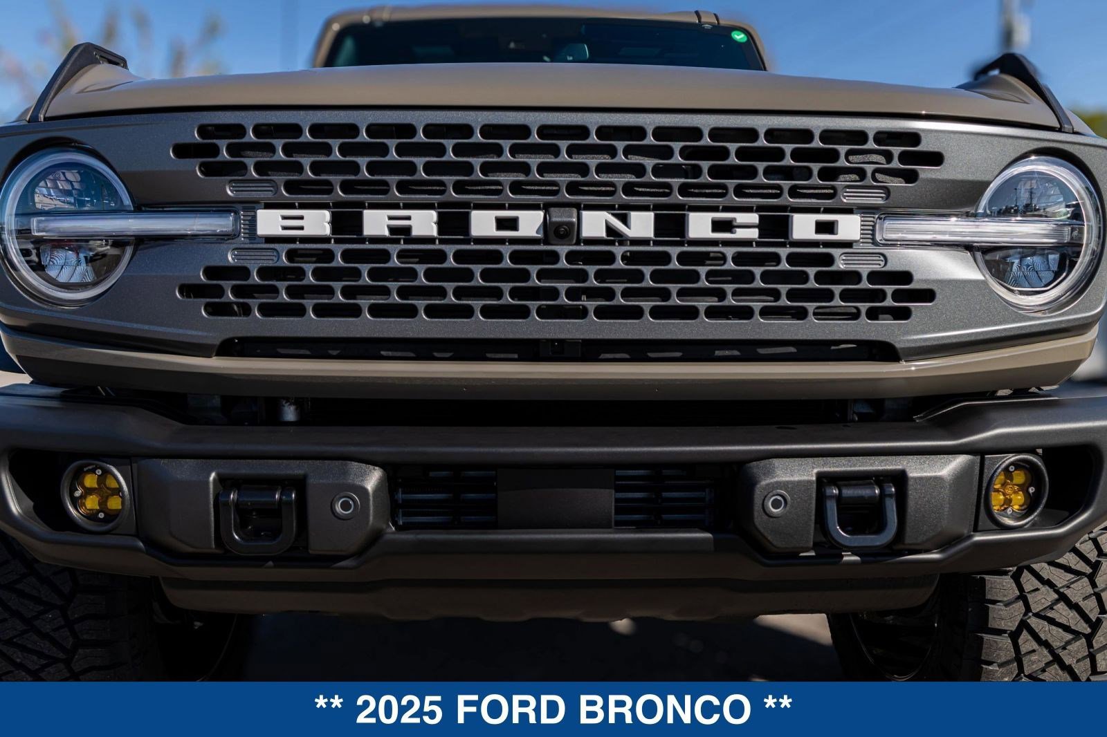 New 2025 Ford Bronco Badlands image 23