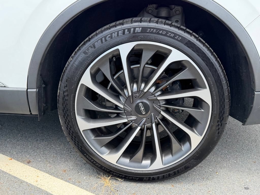 Used 2022 Lincoln Aviator Reserve w/ Equipment Group 201A AWD/4WD image 12