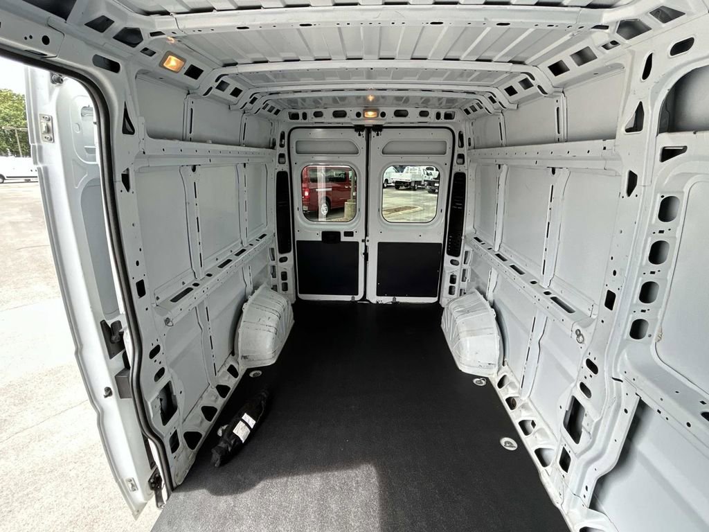 Used 2023 RAM ProMaster 2500 FWD image 18