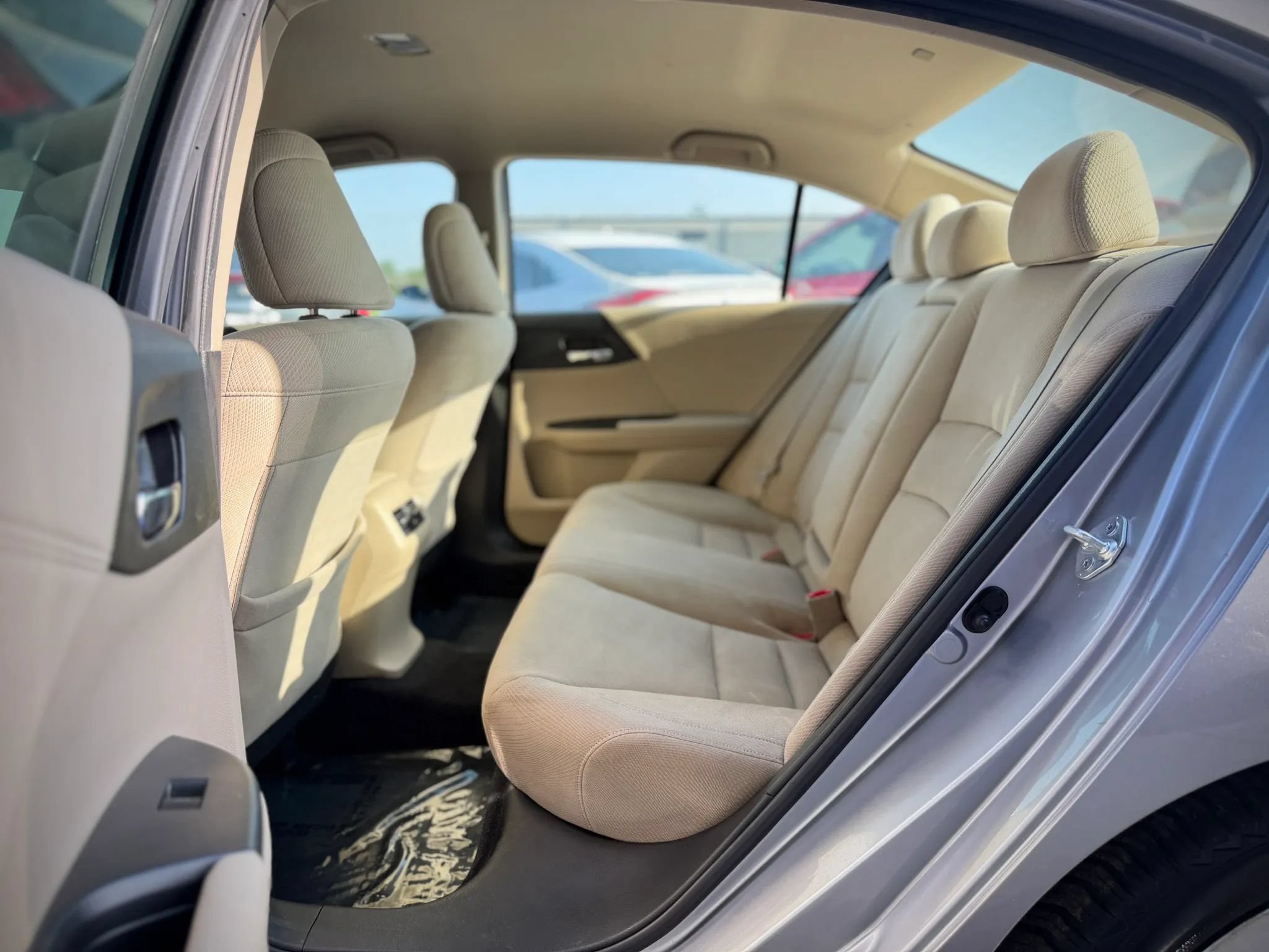 Used 2017 Honda Accord Hybrid Sedan image 16