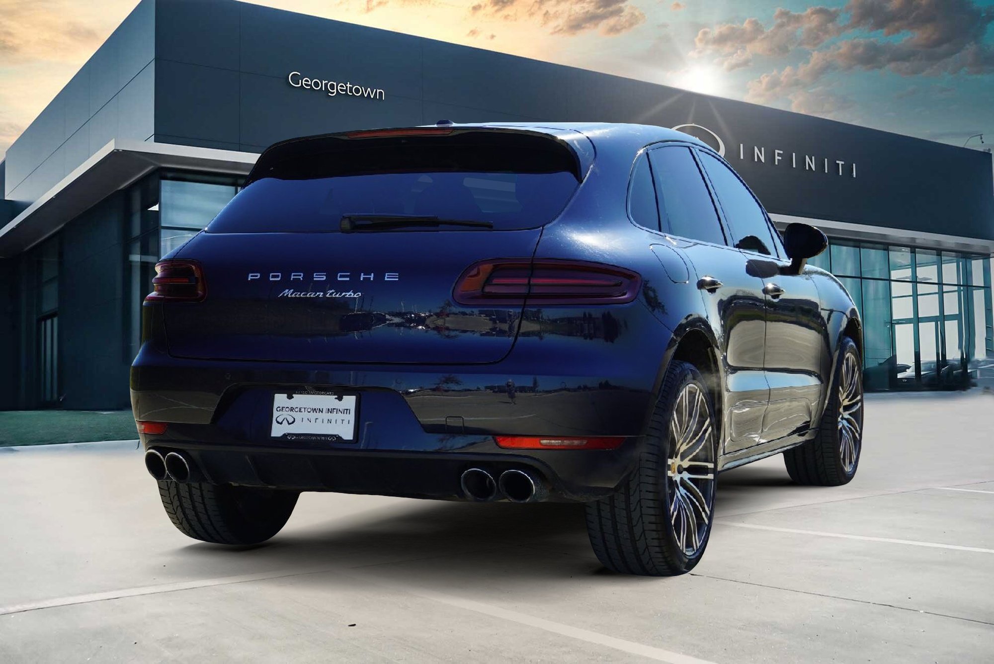 Used 2018 Porsche Macan Turbo image 5