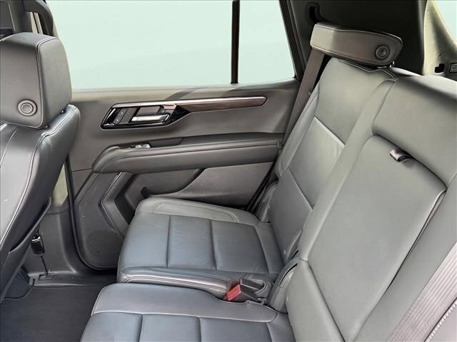 Used 2025 Chevrolet Tahoe LT AWD/4WD image 14