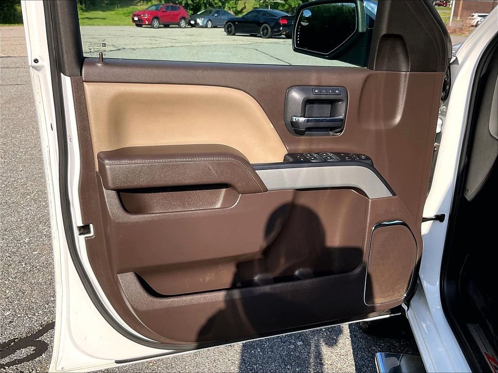 Used 2018 Chevrolet Silverado 1500 LTZ Z71 AWD/4WD image 9