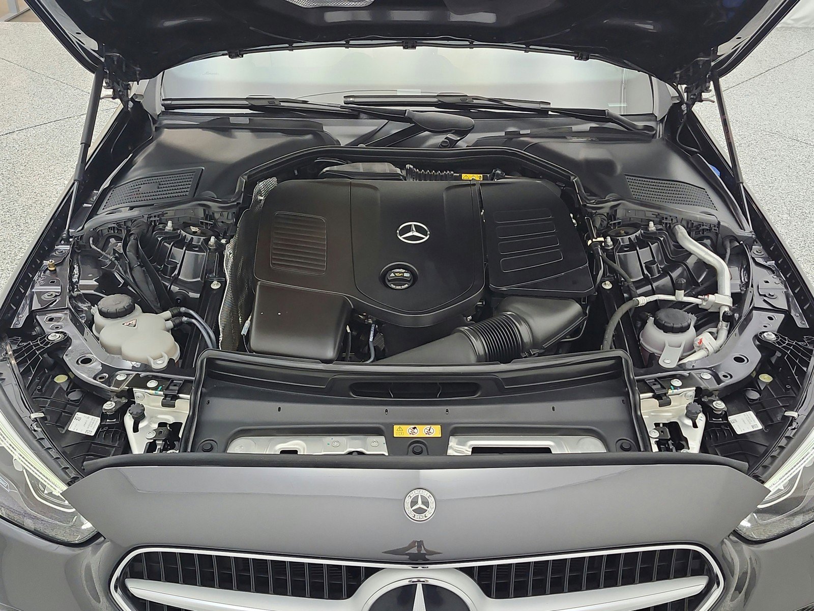 Used 2023 Mercedes-Benz C 300 Sedan image 31