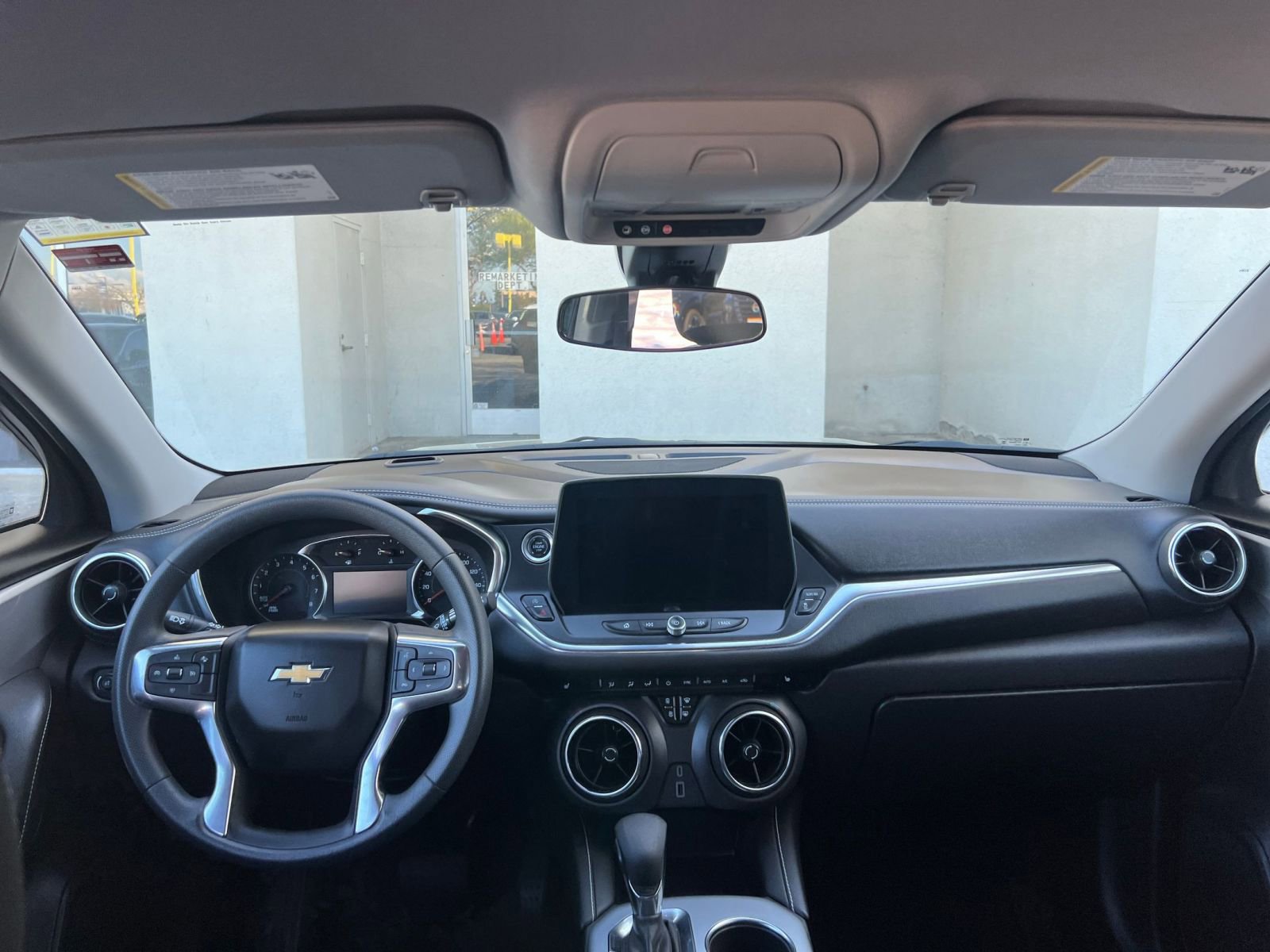 Used 2025 Chevrolet Blazer LT image 35