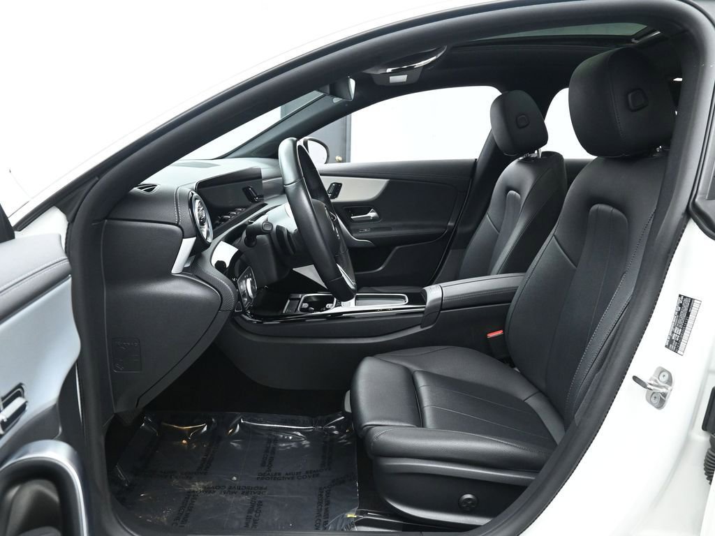 Used 2025 Mercedes-Benz CLA 250 image 12