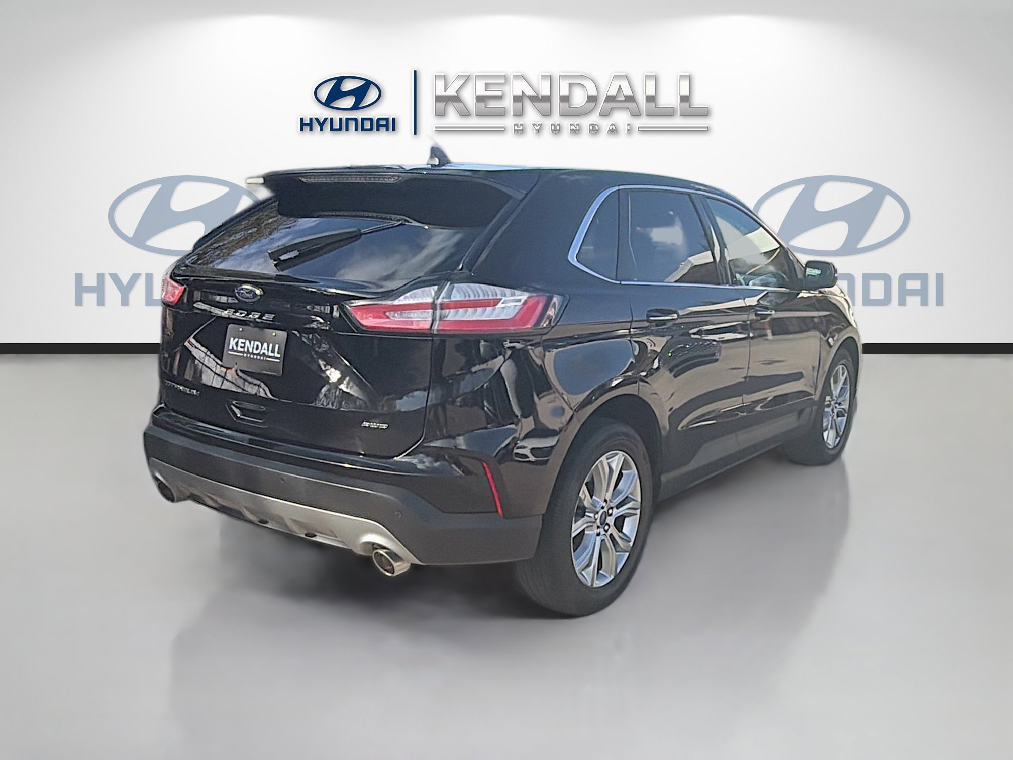 Used 2022 Ford Edge Titanium image 6