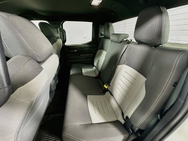 Used 2024 Toyota Tacoma TRD Sport AWD/4WD image 30