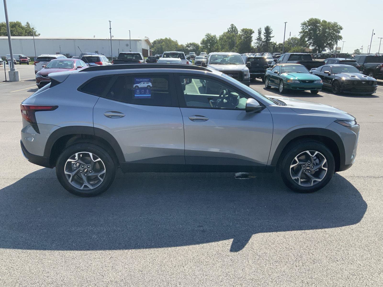 New 2026 Chevrolet Trax LT w/ Driver Confidence Package FWD image 14