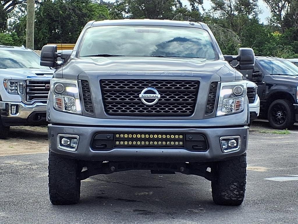 Used 2019 Nissan Titan PRO-4X w/ Pro-4x Convenience Package image 2