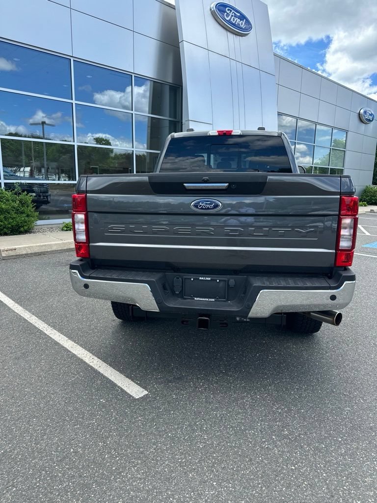 Used 2020 Ford F350 XLT w/ XLT Premium Package AWD/4WD image 6