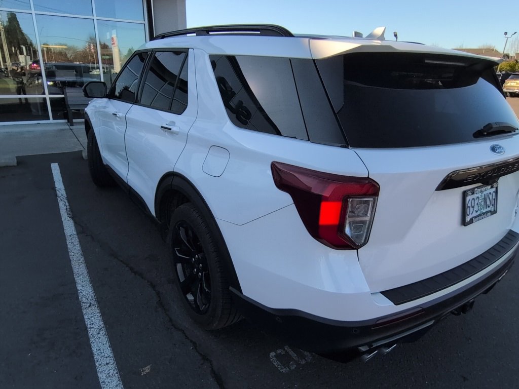 Used 2020 Ford Explorer ST w/ ST Street Pack image 8