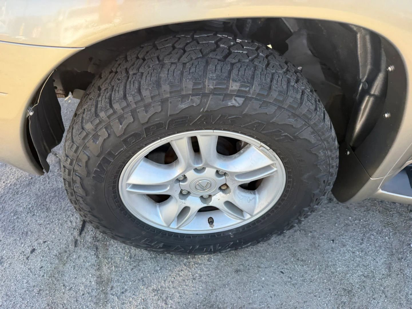 Used 2004 Lexus GX 470 AWD/4WD image 37