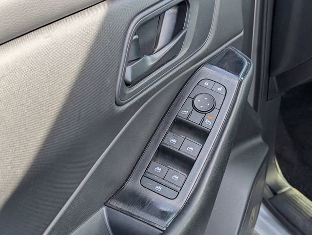 Used 2024 Nissan Rogue S AWD/4WD image 19