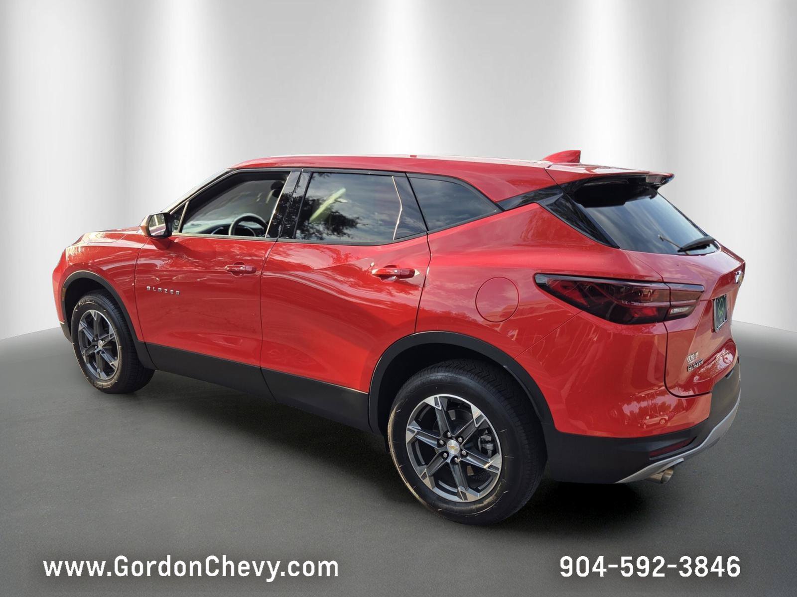 Certified 2025 Chevrolet Blazer LT FWD image 3