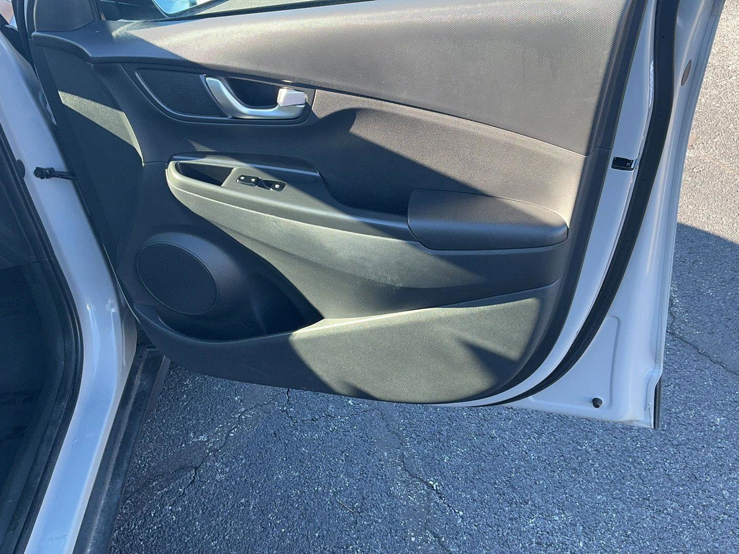 Certified 2023 Hyundai Kona SEL w/ Convenience Package image 26