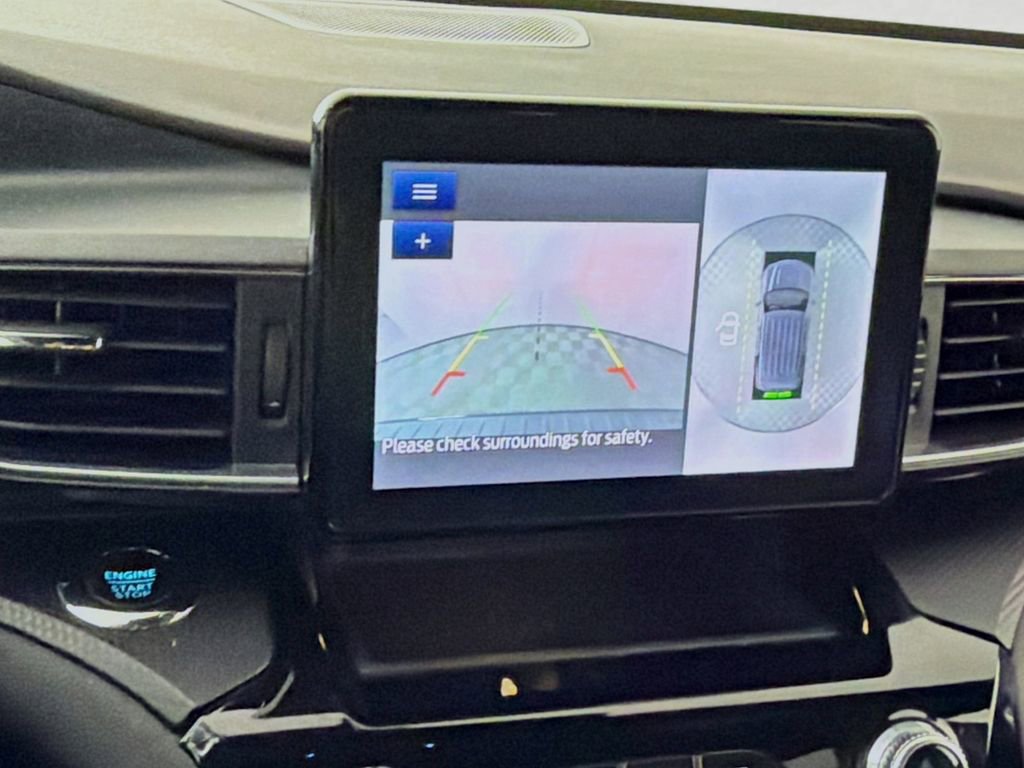 Used 2022 Ford Explorer ST-Line image 18