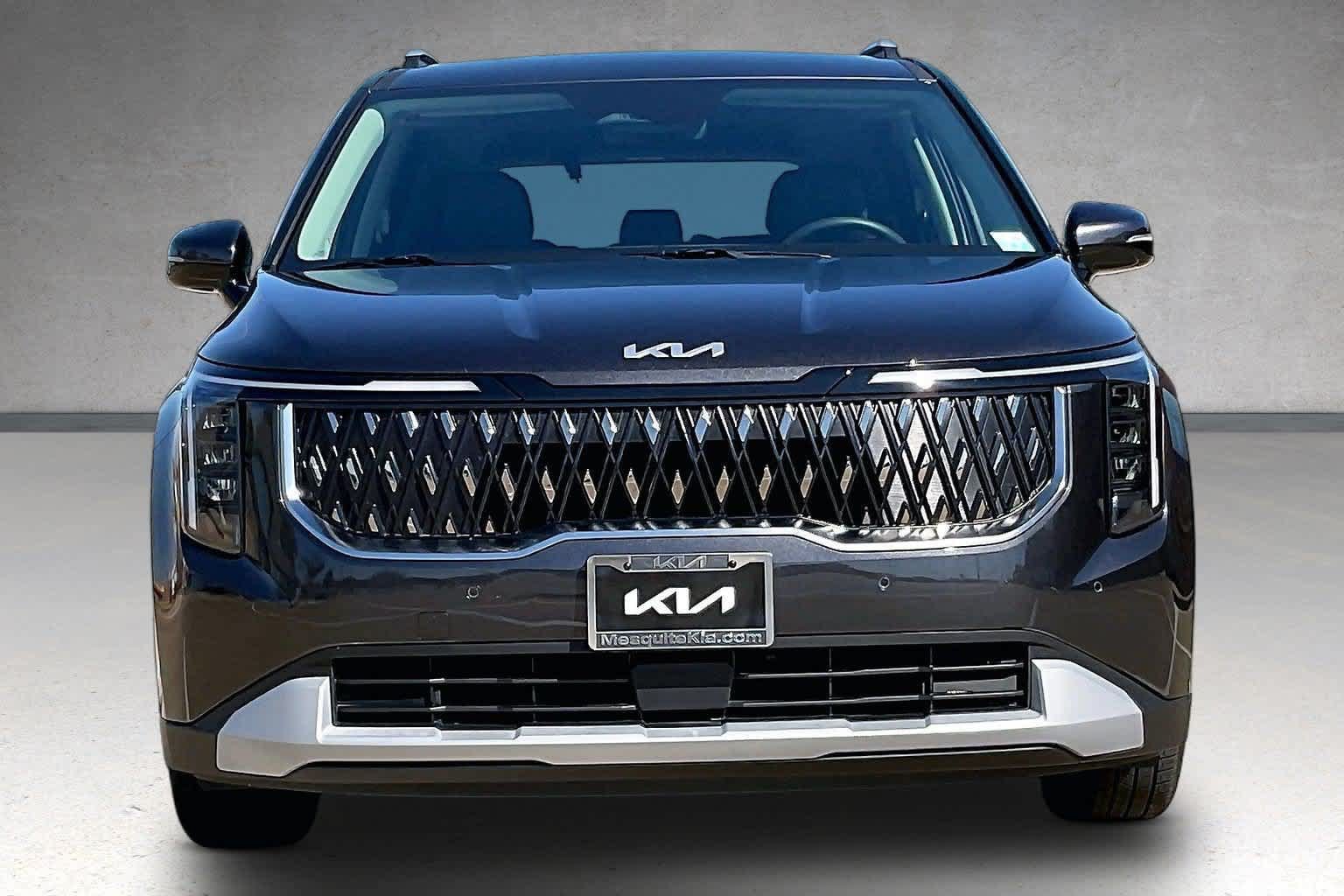 Certified 2026 Kia Carnival EX FWD image 6