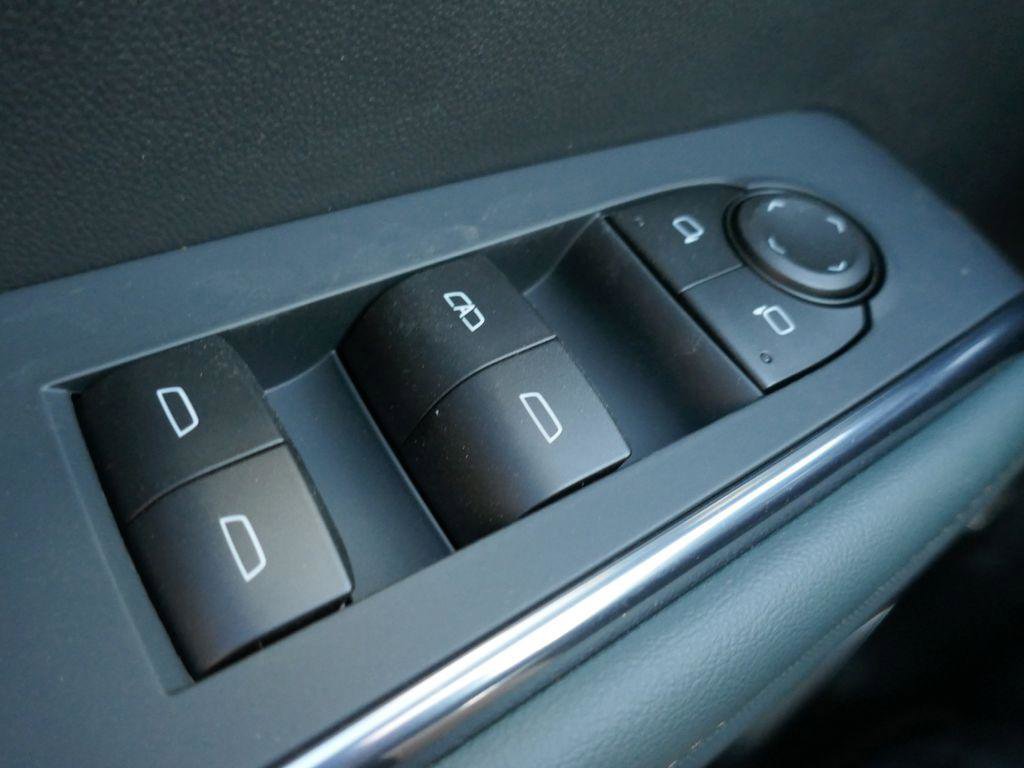 New 2026 GMC Acadia AT4 image 17
