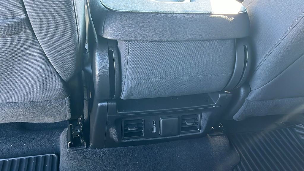 Used 2023 Chevrolet Silverado 1500 LT image 26