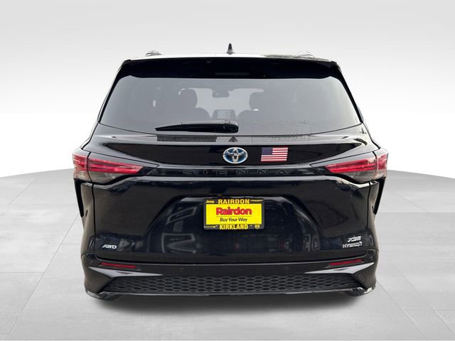 Used 2024 Toyota Sienna XSE image 7