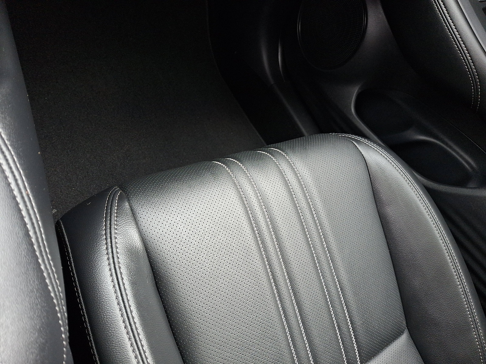 Certified 2024 Honda HR-V EX-L image 26