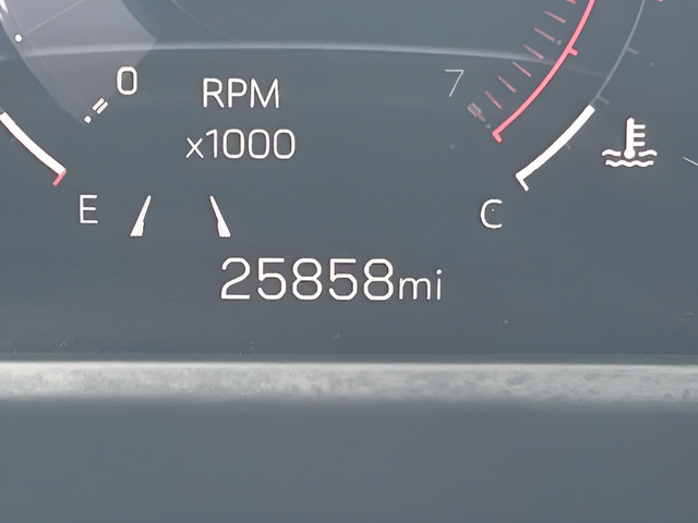 Used 2025 GMC Acadia Elevation FWD image 22