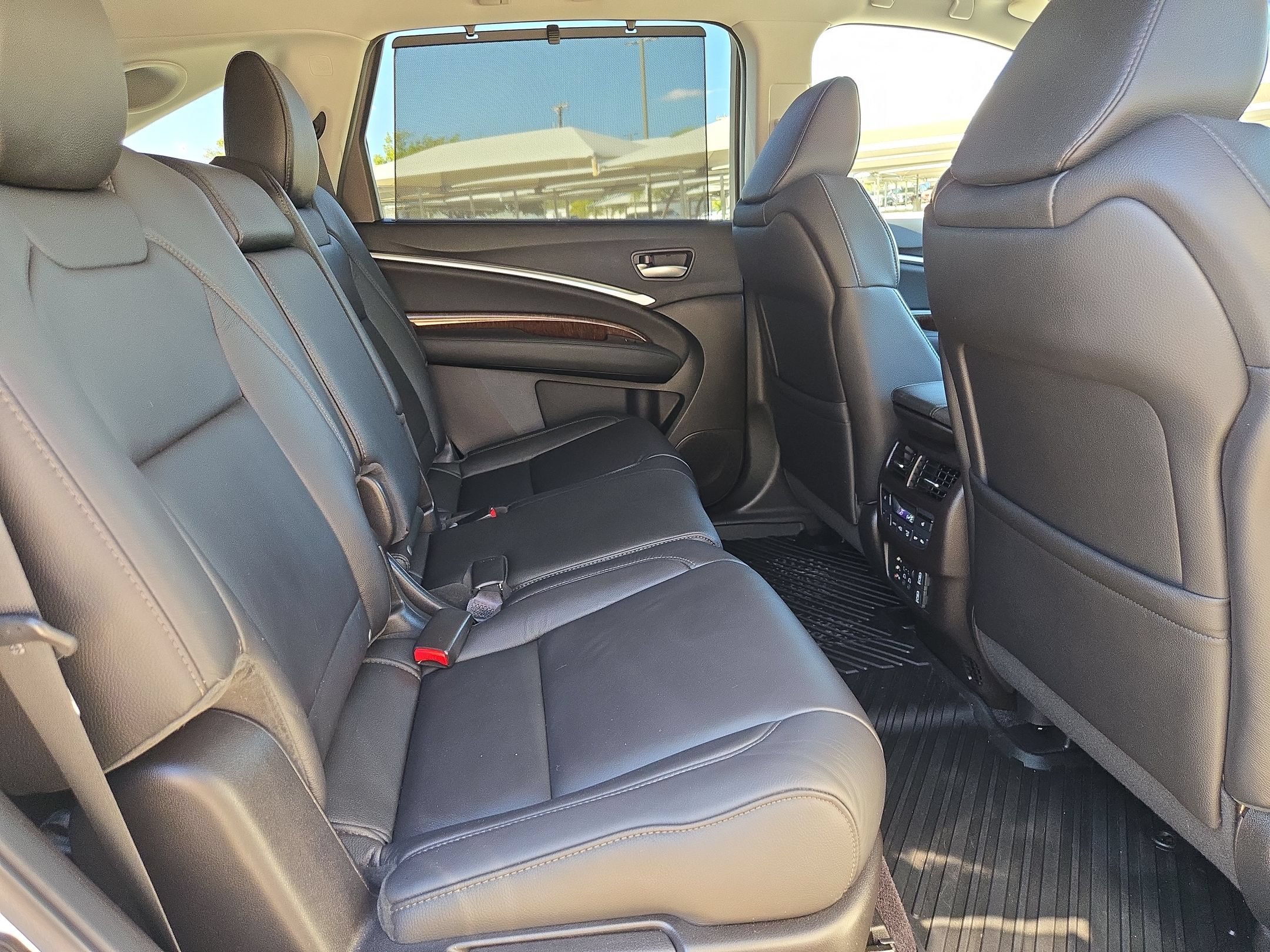 Used 2018 Acura MDX w/ Tech & Entertainment Pkg FWD image 22