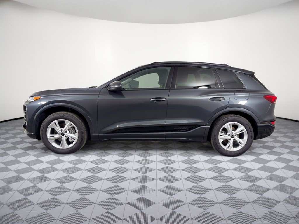 Certified 2025 Audi Q6 e-tron Premium w/ Convenience Package RWD image 2