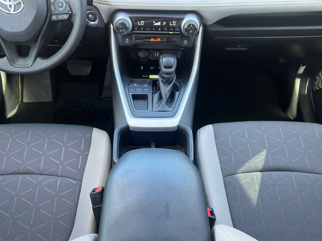 Used 2024 Toyota RAV4 XLE w/ Convenience Package FWD image 15
